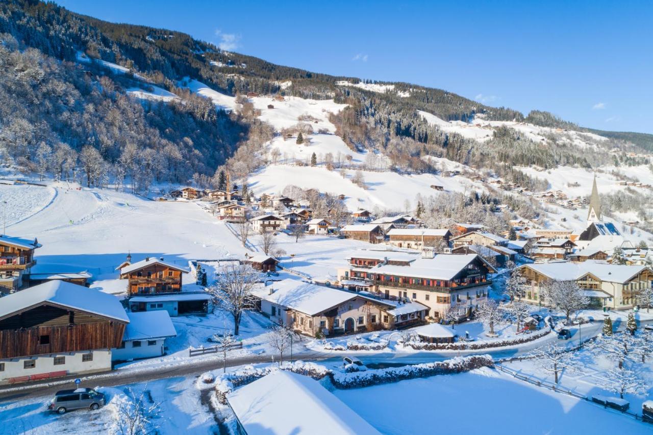 Hotel Senningerbraeu Bramberg am Wildkogel Pokoj fotografie